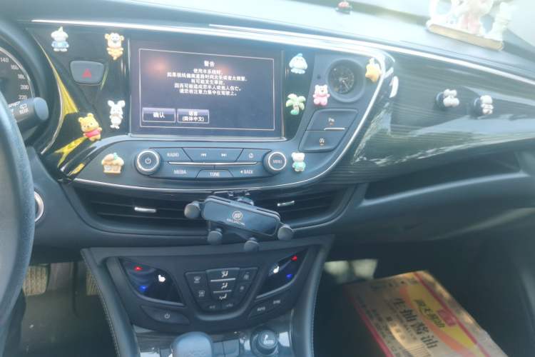 Used Buick Envision 2018 20T Two-Wheel-Drive Elite Model Audio And AC Panel
