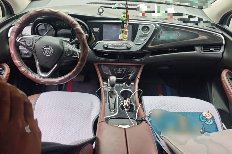 Used Buick Envision 2018 28T Four-Wheel Drive Elite Version Center Console