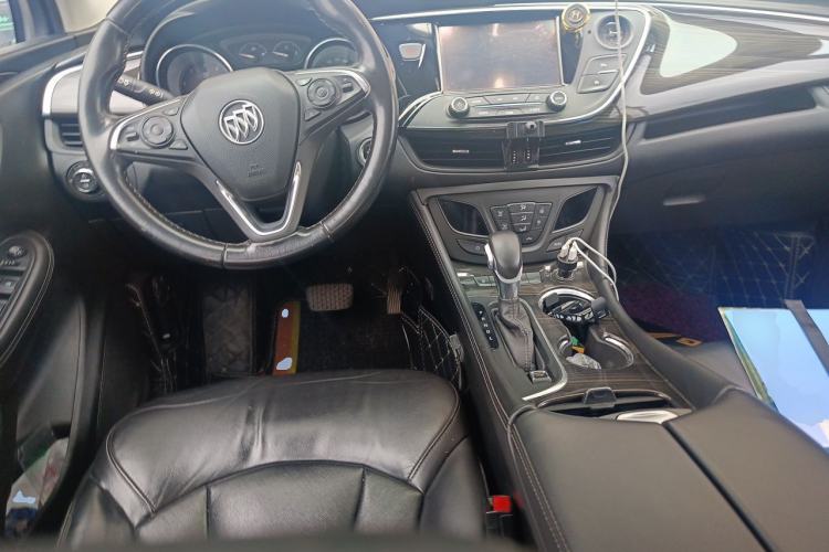 Used Buick Envision 2018 20T Two-Wheel-Drive Elite Model Center Console