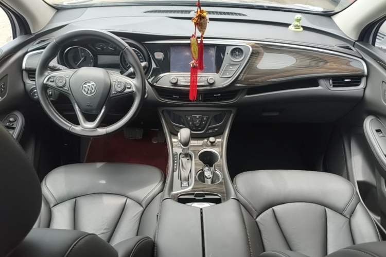 Used Buick Envision 2018 20T Two-Wheel-Drive Elite Model Center Console
