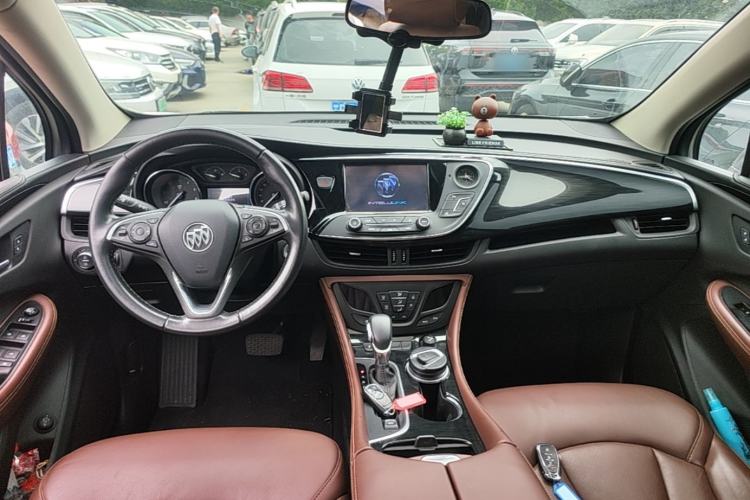 Used Buick Envision 2018 20T Two-Wheel Drive Luxury Model Center Console