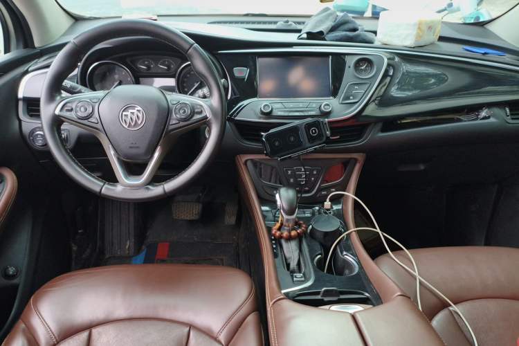 Used Buick Envision 2018 28T Four-Wheel Drive Elite Version Center Console