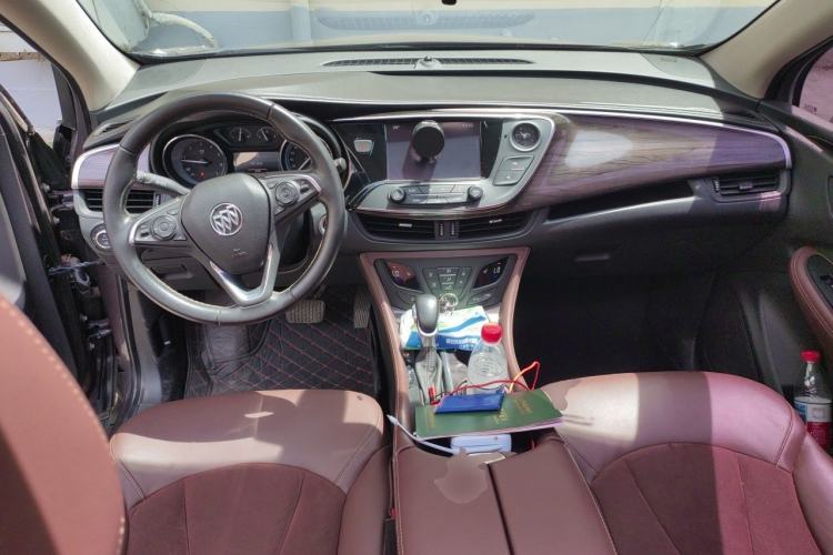 Used Buick Envision 2018 20T Two-Wheel-Drive Elite Model Center Console