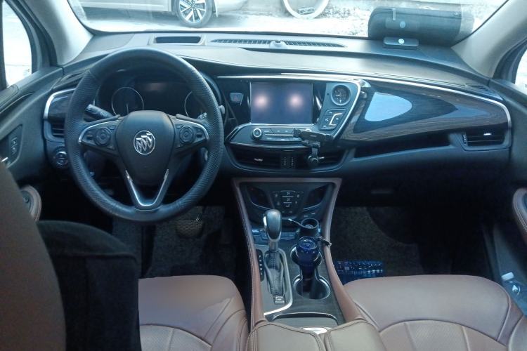 Used Buick Envision 2018 28T Four-Wheel Drive Luxury Model Center Console