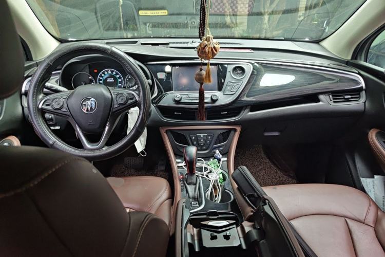 Used Buick Envision 2018 28T Four-Wheel Drive Luxury Model Center Console