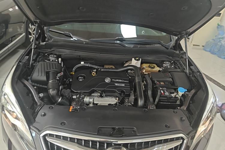 Used Buick Envision 2018 20T Two-Wheel-Drive Leading Model Engine Bay
