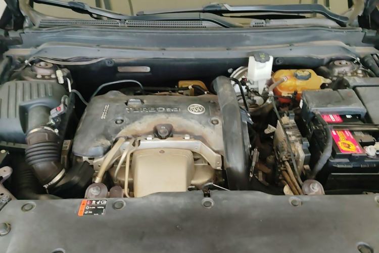 Used Buick Envision 2018 28T Four-Wheel Drive Elite Version Engine Bay