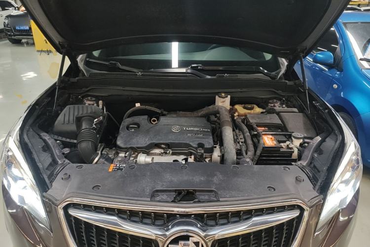 Used Buick Envision 2018 20T Two-Wheel-Drive Elite Model Engine Bay