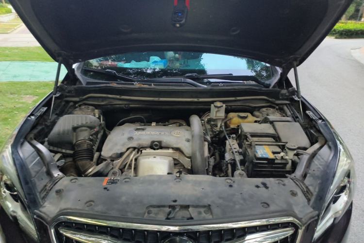 Used Buick Envision 2018 28T Four-Wheel Drive Elite Version Engine Bay