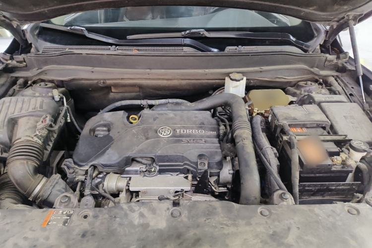 Used Buick Envision 2018 20T Two-Wheel-Drive Elite Model Engine Bay