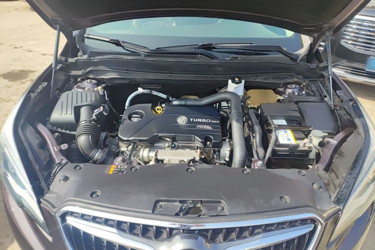 Used Buick Envision 2018 20T Two-Wheel-Drive Leading Model Engine Bay