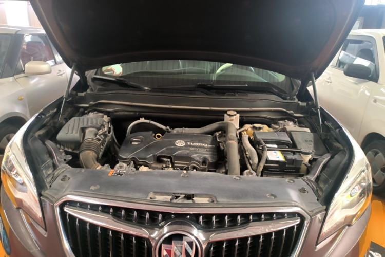 Used Buick Envision 2018 20T Two-Wheel-Drive Elite Model Engine Bay