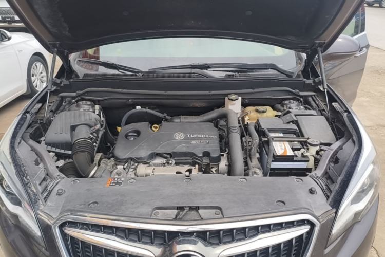 Used Buick Envision 2018 20T Two-Wheel-Drive Elite Model Engine Bay