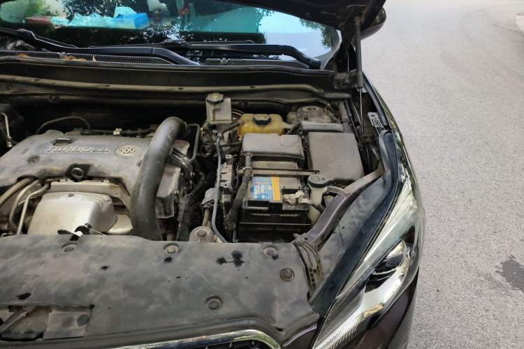 Used Buick Envision 2018 28T Four-Wheel Drive Elite Version Engine Bay Left
