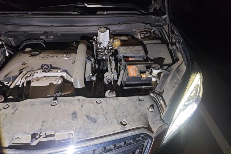 Used Buick Envision 2018 28T Four-Wheel Drive Elite Version Engine Bay Left