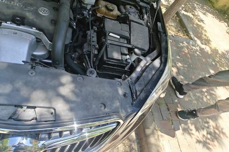 Used Buick Envision 2018 28T Four-Wheel Drive Elite Version Engine Bay Left