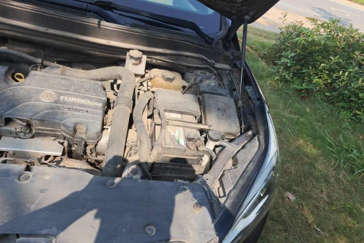 Used Buick Envision 2018 20T Two-Wheel-Drive Leading Model Engine Bay Left