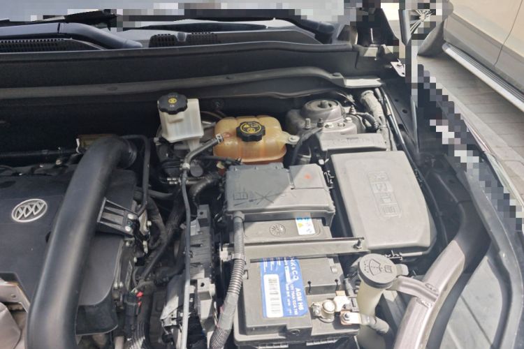Used Buick Envision 2018 28T Four-Wheel Drive Luxury Model Engine Bay Left