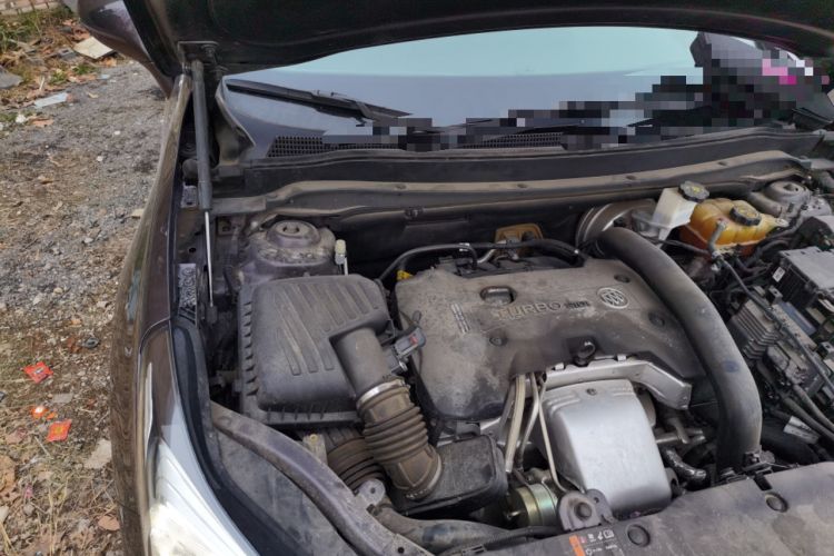Used Buick Envision 2018 28T Four-Wheel Drive Elite Version Engine Bay Right