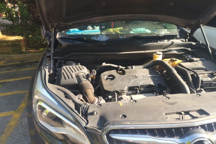 Used Buick Envision 2018 20T Two-Wheel-Drive Leading Model Engine Bay Right