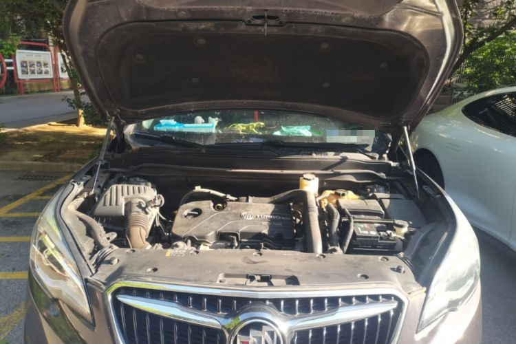 Used Buick Envision 2018 20T Two-Wheel-Drive Leading Model Engine Bay