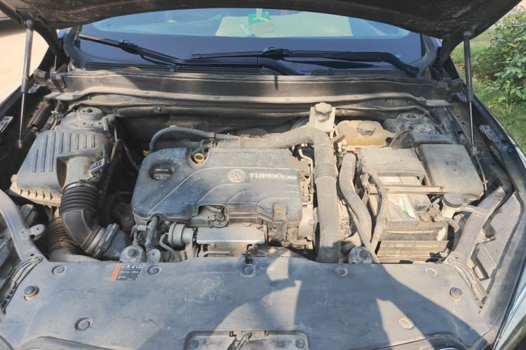 Used Buick Envision 2018 20T Two-Wheel-Drive Leading Model Engine Bay