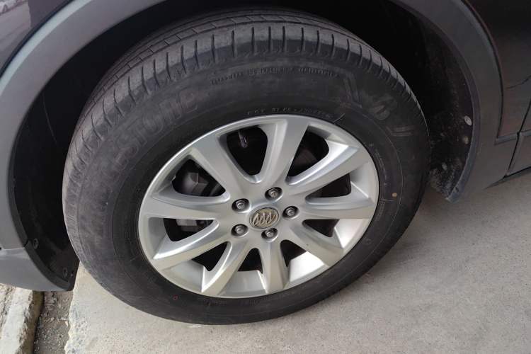 Used Buick Envision 2018 20T Two-Wheel-Drive Leading Model Exterior 4