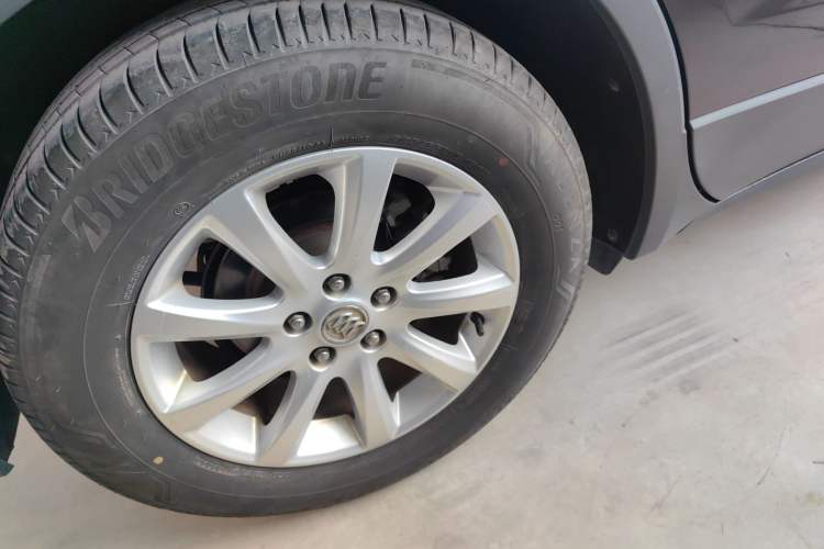 Used Buick Envision 2018 20T Two-Wheel-Drive Leading Model Exterior 5