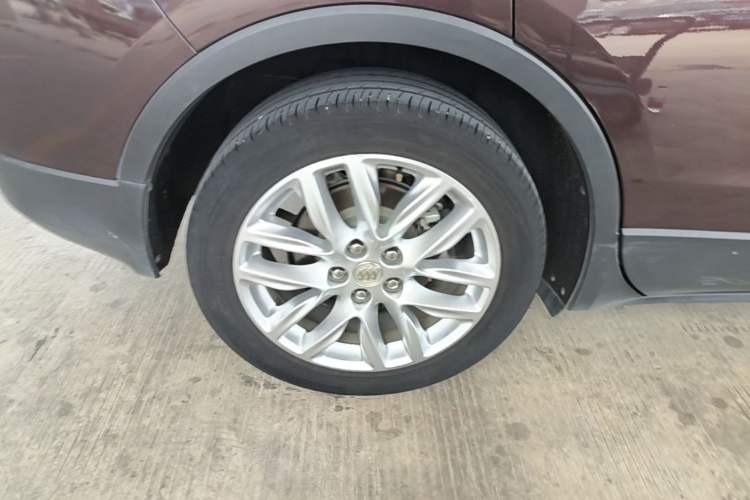 Used Buick Envision 2018 28T Four-Wheel Drive Luxury Model Exterior 5