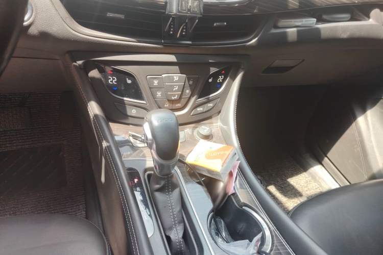 Used Buick Envision 2018 20T Two-Wheel-Drive Elite Model Gear Lever