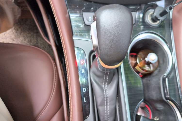 Used Buick Envision 2018 28T Four-Wheel Drive Luxury Model Gear Lever