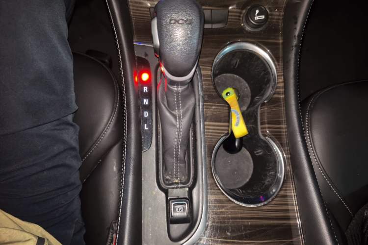 Used Buick Envision 2018 20T Two-Wheel-Drive Leading Model Gear Lever