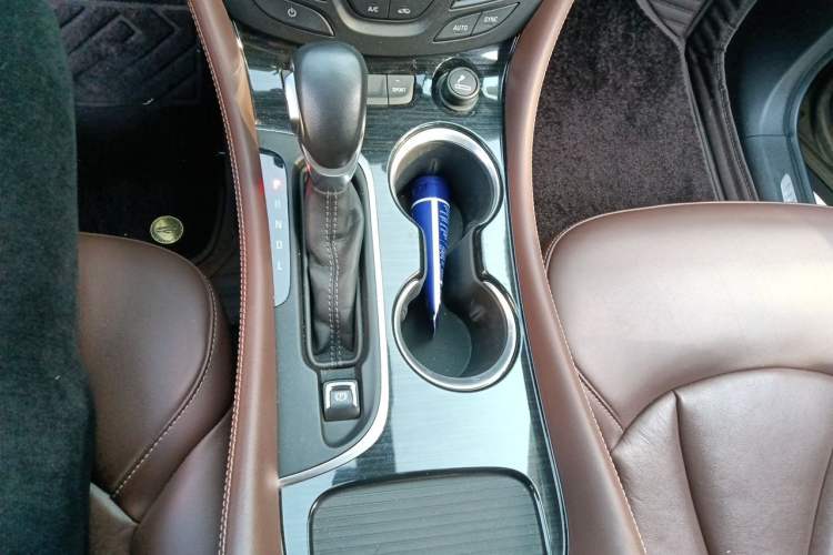 Used Buick Envision 2018 28T Four-Wheel Drive Luxury Model Gear Lever