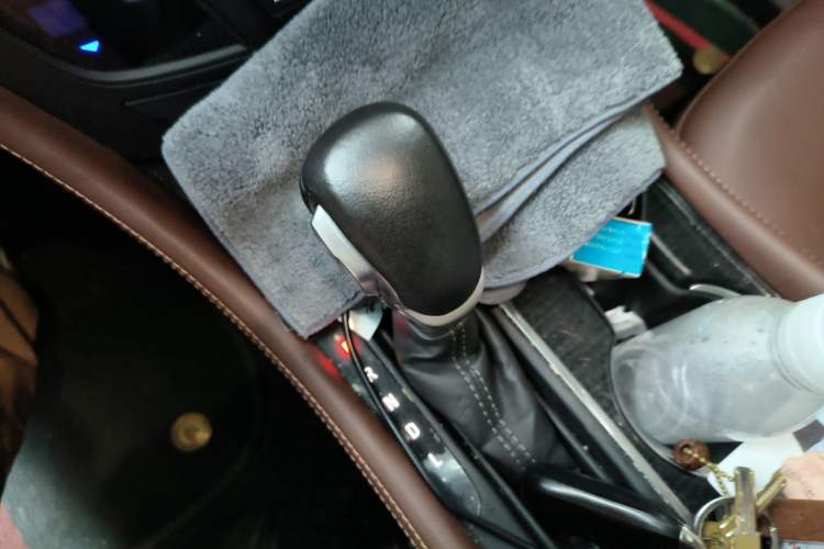 Used Buick Envision 2018 28T Four-Wheel Drive Elite Version Gear Lever
