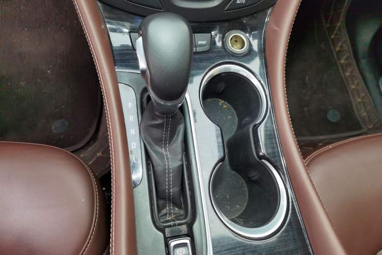 Used Buick Envision 2018 28T Four-Wheel Drive Elite Version Gear Lever