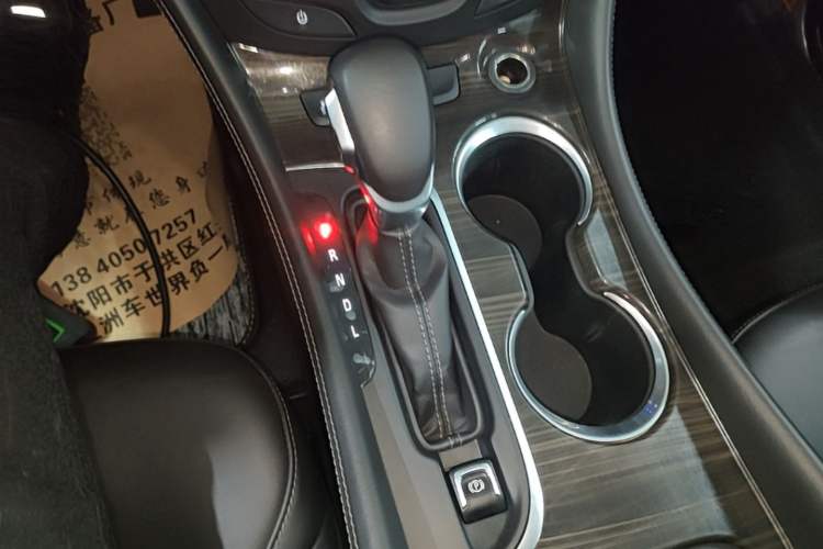 Used Buick Envision 2018 20T Two-Wheel-Drive Elite Model Gear Lever