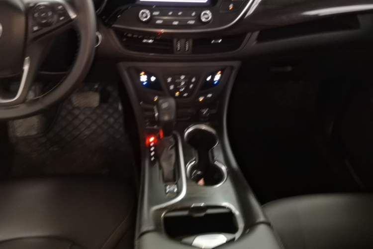 Used Buick Envision 2018 20T Two-Wheel-Drive Elite Model Gear Lever