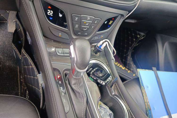 Used Buick Envision 2018 20T Two-Wheel-Drive Elite Model Gear Lever