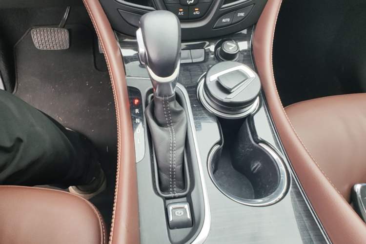 Used Buick Envision 2018 20T Two-Wheel Drive Luxury Model Gear Lever