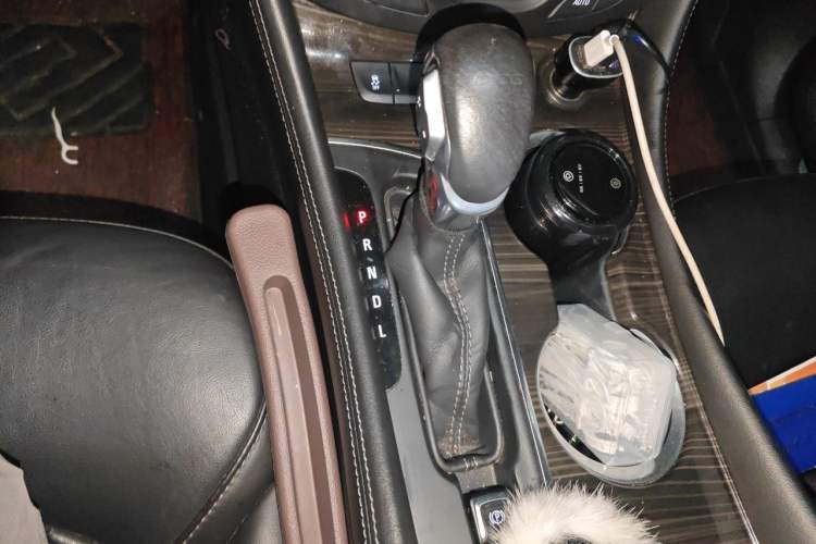Used Buick Envision 2018 20T Two-Wheel-Drive Elite Model Gear Lever