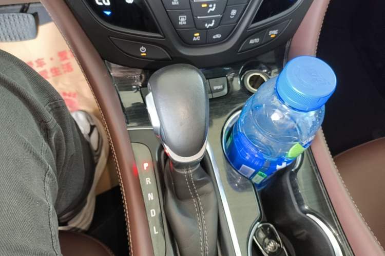 Used Buick Envision 2018 28T Four-Wheel Drive Luxury Model Gear Lever