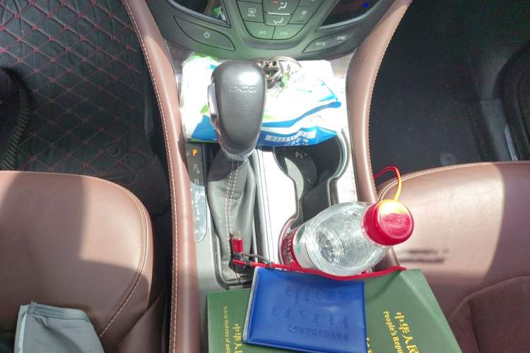 Used Buick Envision 2018 20T Two-Wheel-Drive Elite Model Gear Lever