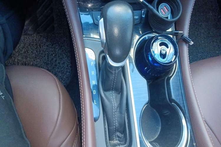 Used Buick Envision 2018 28T Four-Wheel Drive Luxury Model Gear Lever