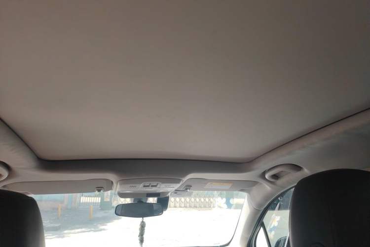 Used Buick Envision 2018 20T Two-Wheel-Drive Elite Model Headliner
