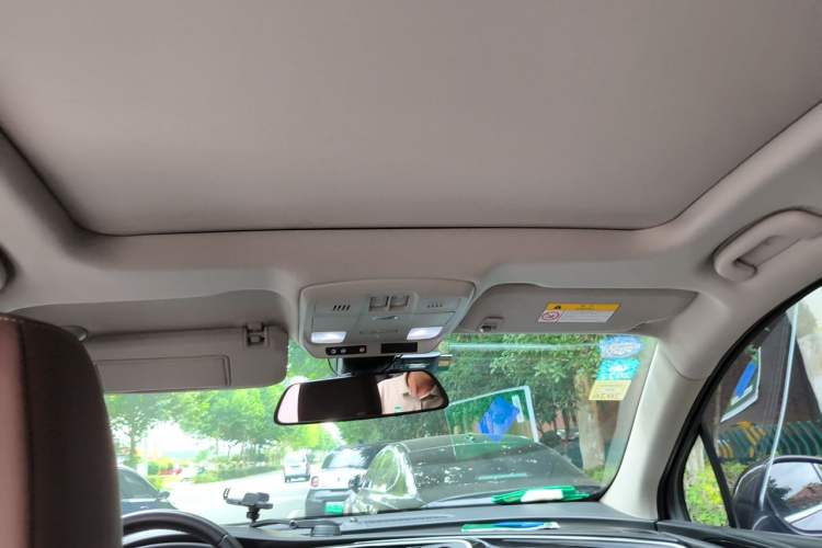 Used Buick Envision 2018 28T Four-Wheel Drive Luxury Model Headliner