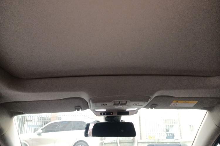 Used Buick Envision 2018 28T Four-Wheel Drive Luxury Model Headliner