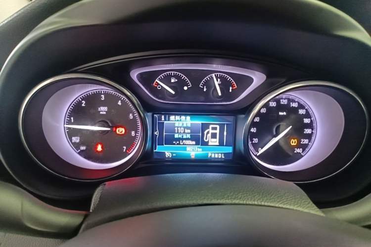 Used Buick Envision 2018 20T Two-Wheel-Drive Elite Model Instrument Cluster