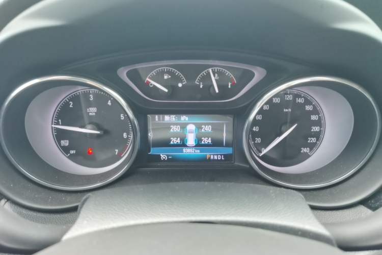 Used Buick Envision 2018 20T Two-Wheel-Drive Elite Model Instrument Cluster