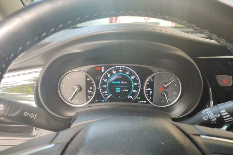 Used Buick Envision 2018 28T All-Wheel-Drive Versatile Sports Flagship Model Instrument Cluster
