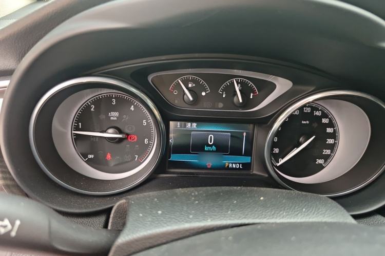 Used Buick Envision 2018 20T Two-Wheel-Drive Elite Model Instrument Cluster